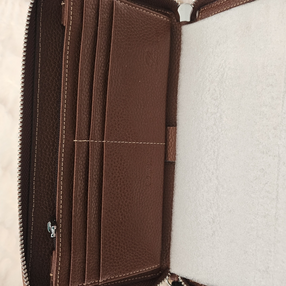 RFID Brown 100% Real Pebbled Leather Wallet Fits Phone and Passport  Wristlet - Picture 5 of 7